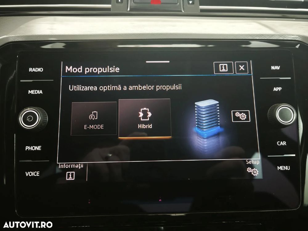 Volkswagen Passat - 19