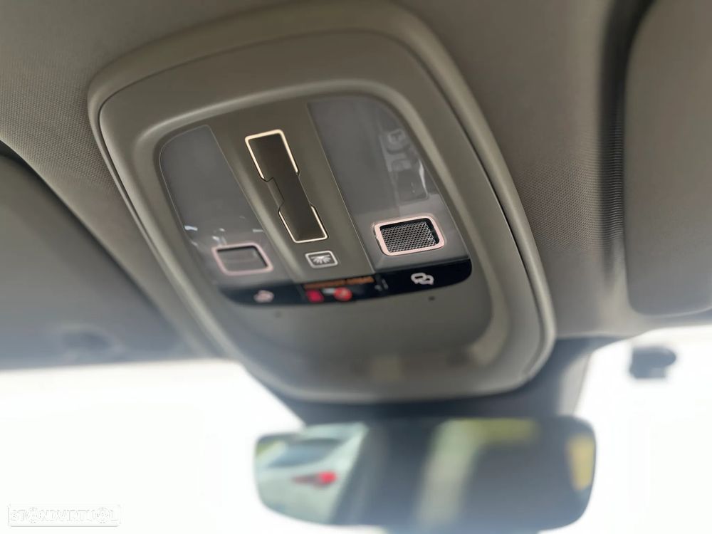 Volvo XC 60 2.0 T6 PHEV Plus Dark AWD - 17