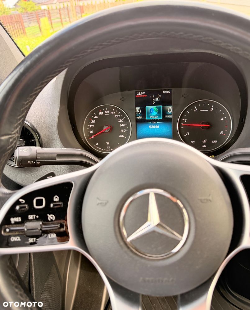 Mercedes-Benz Sprinter 319 - 6