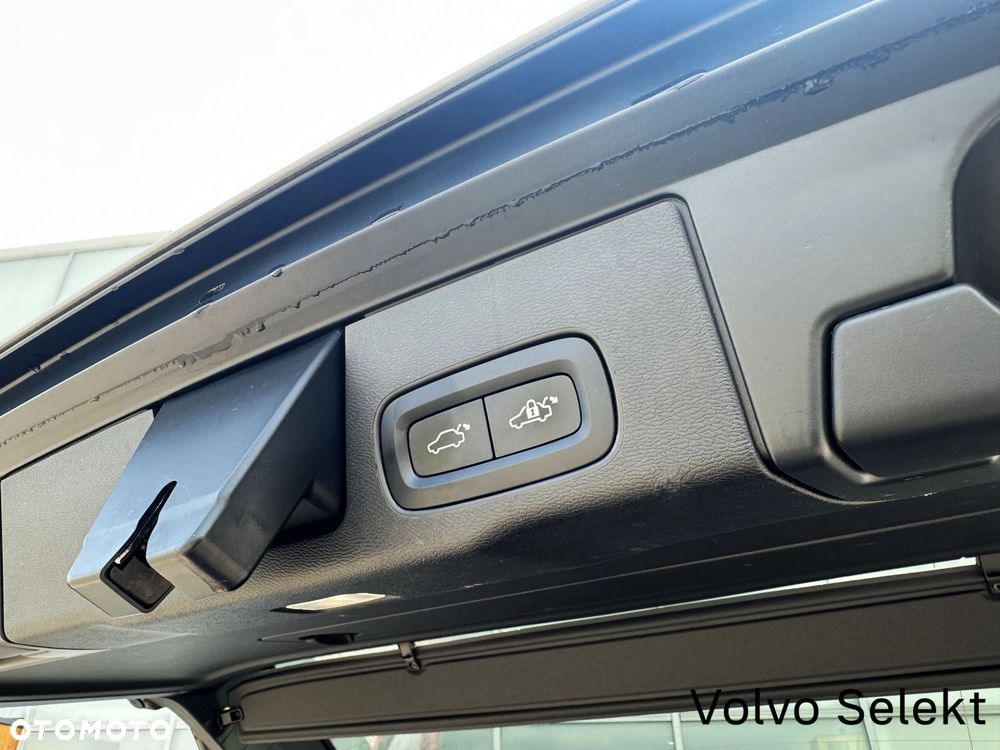 Volvo XC 60 - 30
