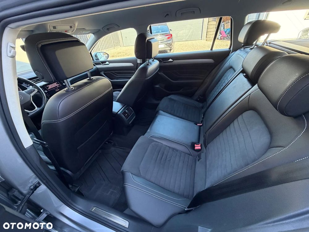 Volkswagen Passat 2.0 TDI SCR Style DSG - 13