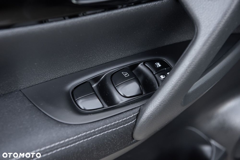 Nissan Qashqai - 17
