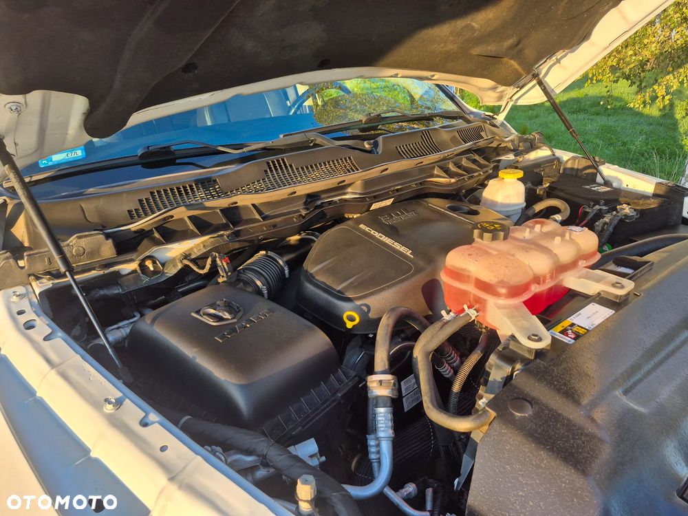 RAM 1500 - 15