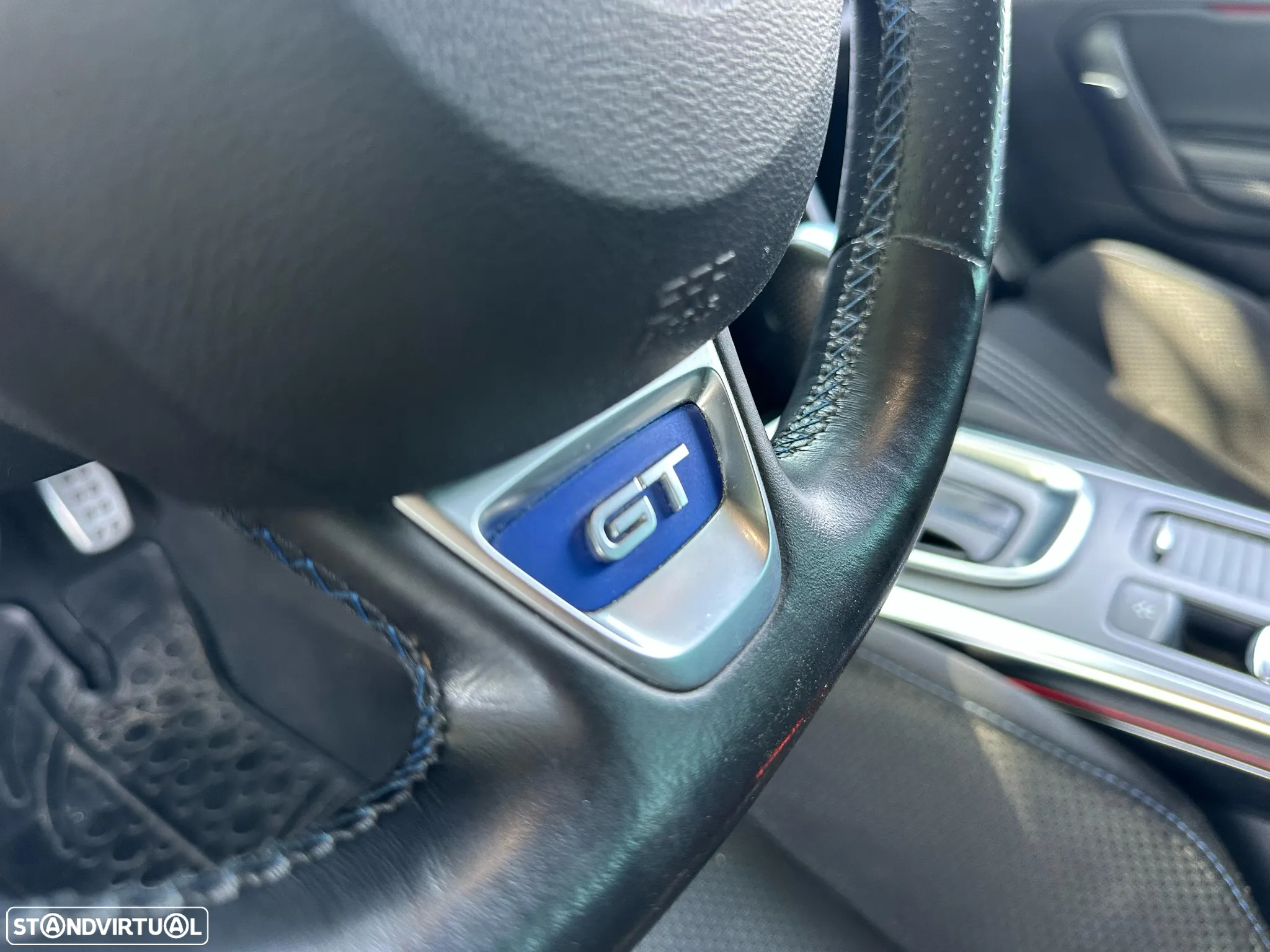 Renault Mégane ENERGY TCe 205 EDC GT - 23