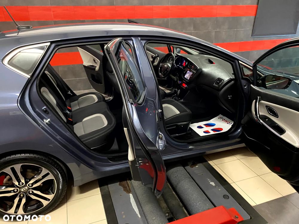 Kia Ceed 1.6 GDI XL DCT - 23