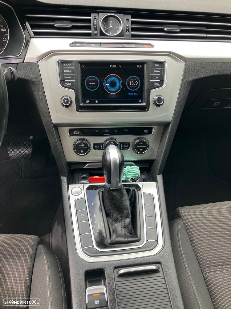 VW Passat 1.6 TDI DSG - 7