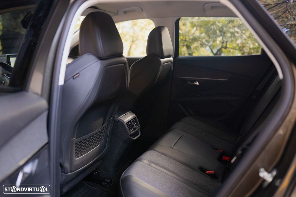 Peugeot 3008 1.6 Hybrid Allure e-EAT8 - 49