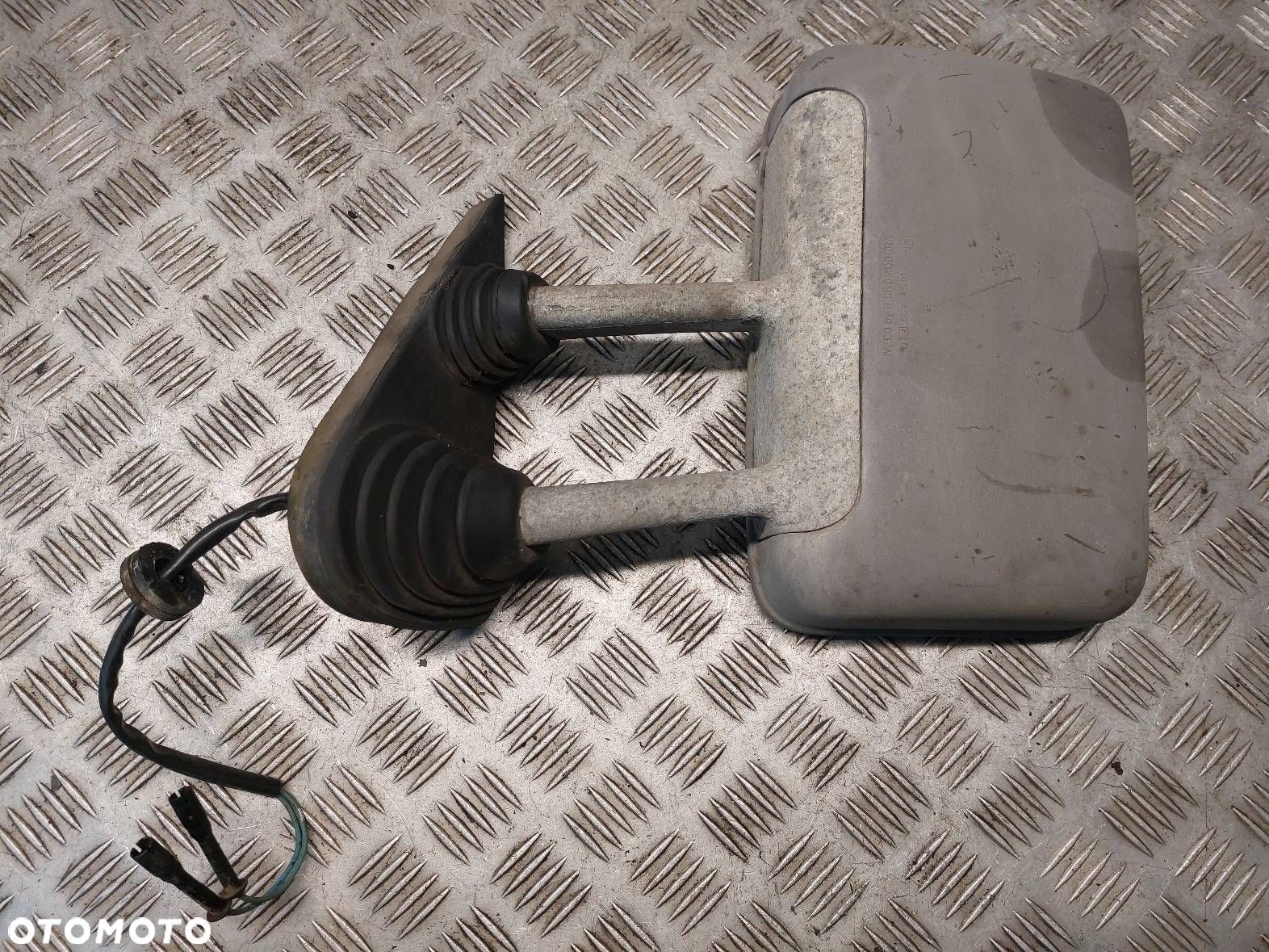 LUSTERKO LEWE ELEKTRYCZNE IVECO DAILY II LIFT 2 PIN - 1