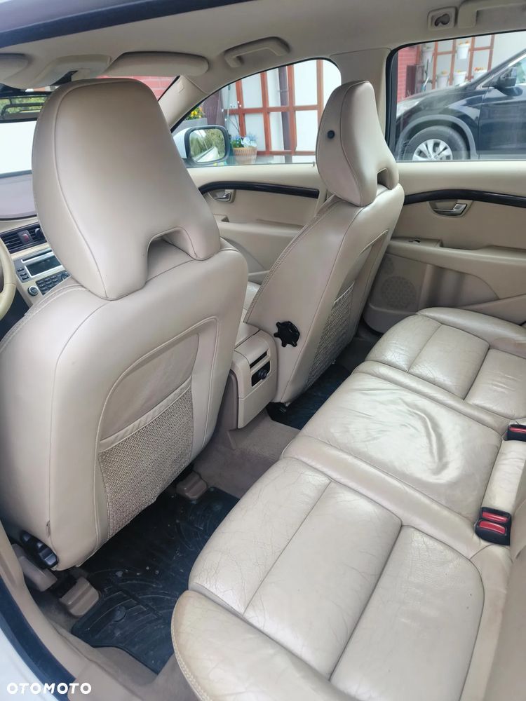 Volvo XC 70 3.2 AWD Kinetic - 9