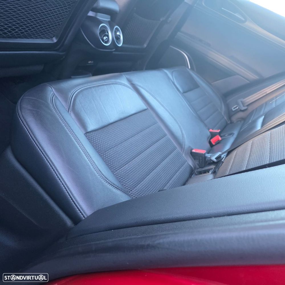 Alfa Romeo Stelvio 2.2 D Super AT8 - 31