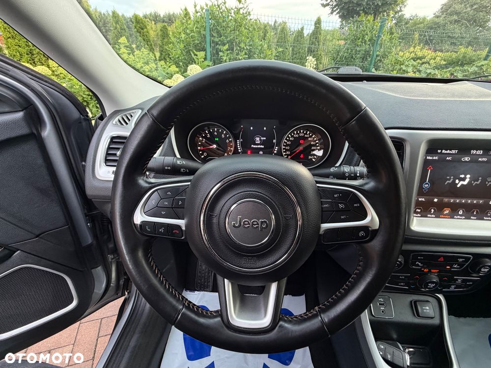 Jeep Compass 1.4 MultiAir Longitude - 35
