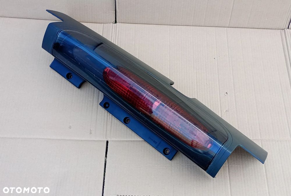 Lampa tył tylna Prawa Drzwi Renault Trafic 2001- - 1