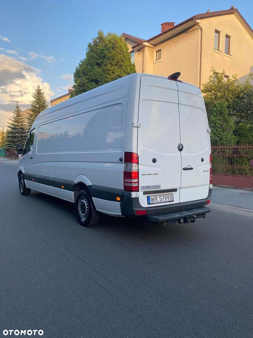 Mercedes-Benz Sprinter - 4