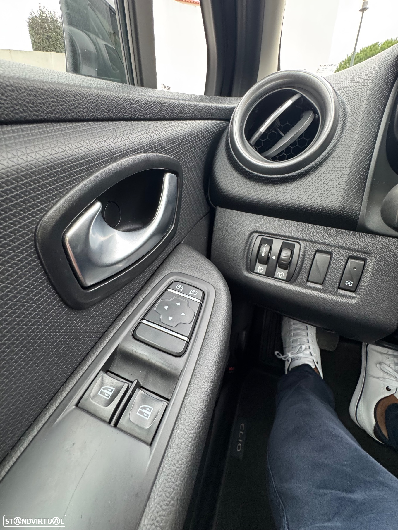 Renault Clio 1.5 dCi Limited - 21