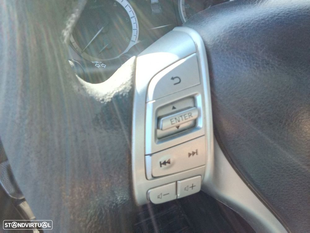 Nissan Navara 2.3 dCi CD 4WD Tekna - 12