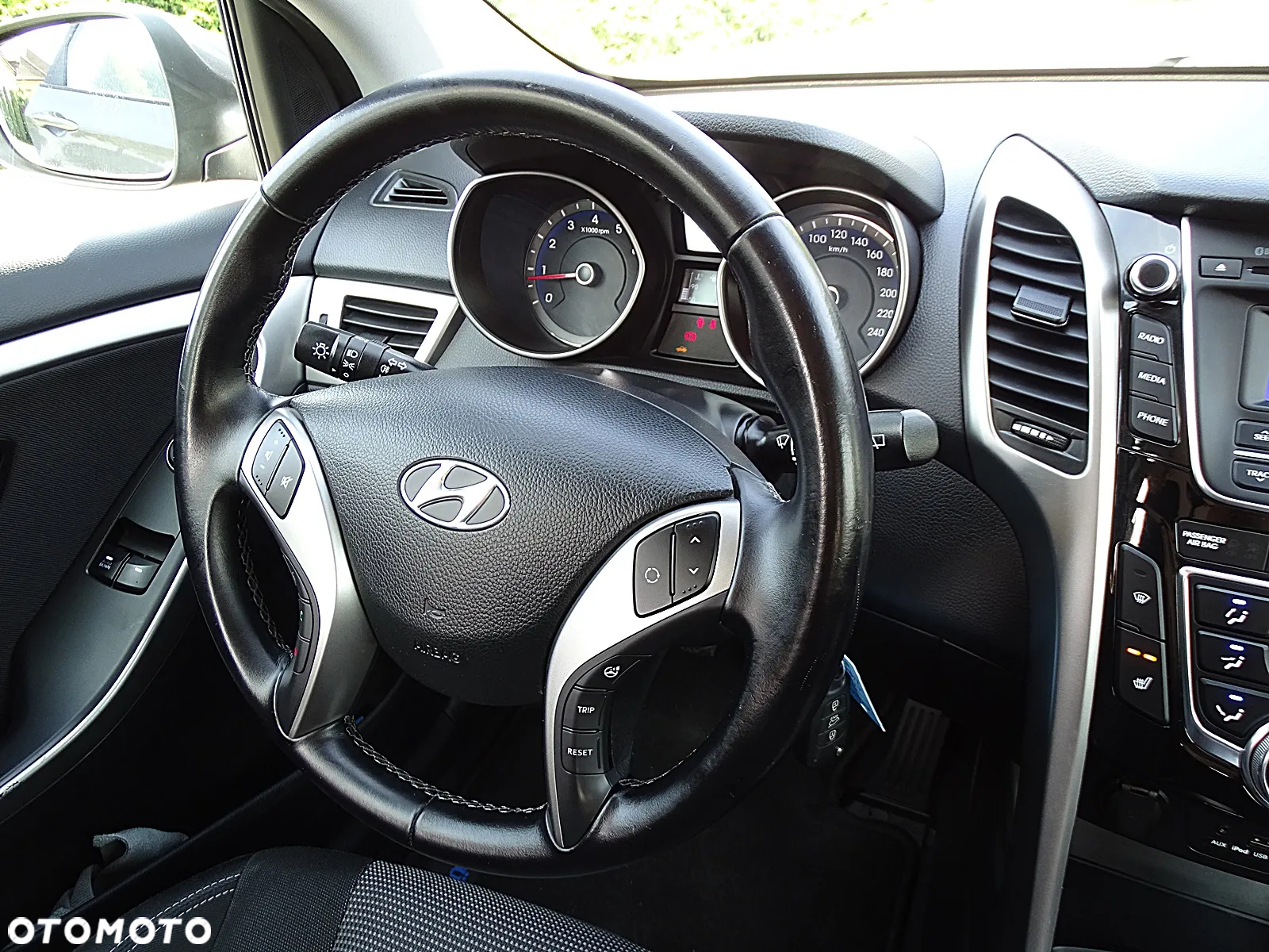 Hyundai i30 i30cw 1.6 Fifa World Cup Edition - 30