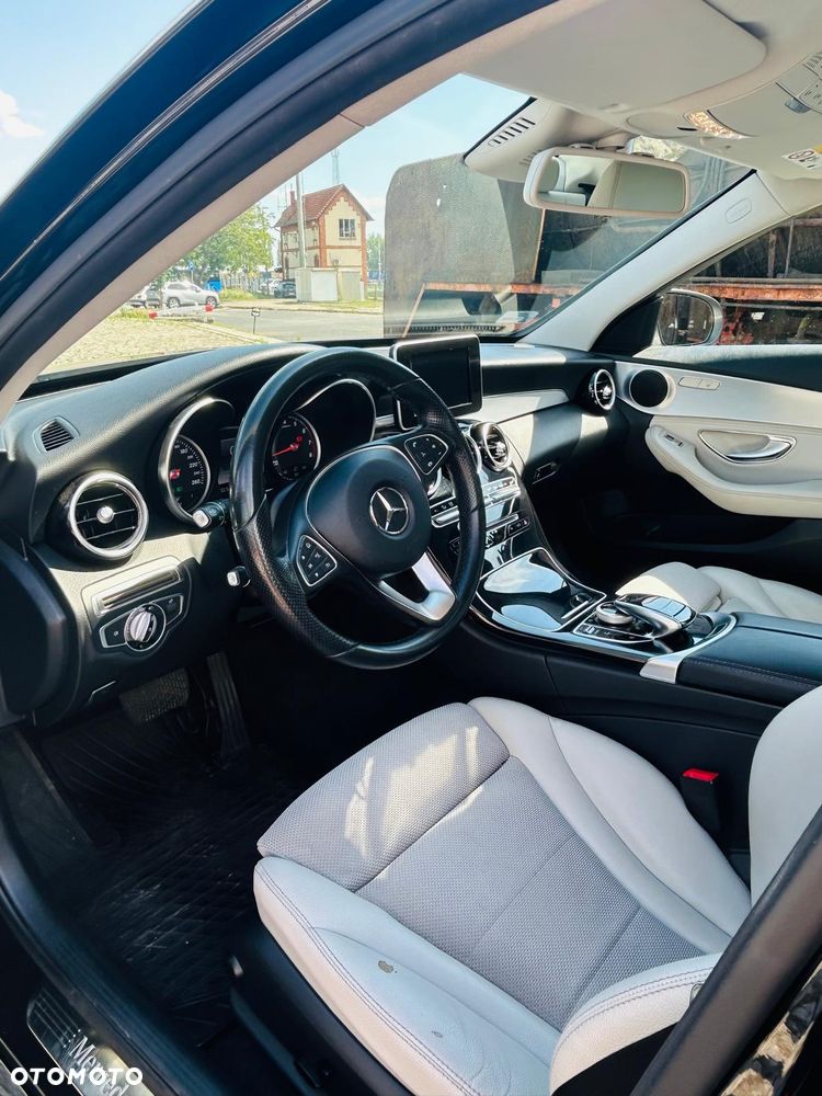 Mercedes-Benz Klasa C 200 4-Matic 7G-TRONIC - 8