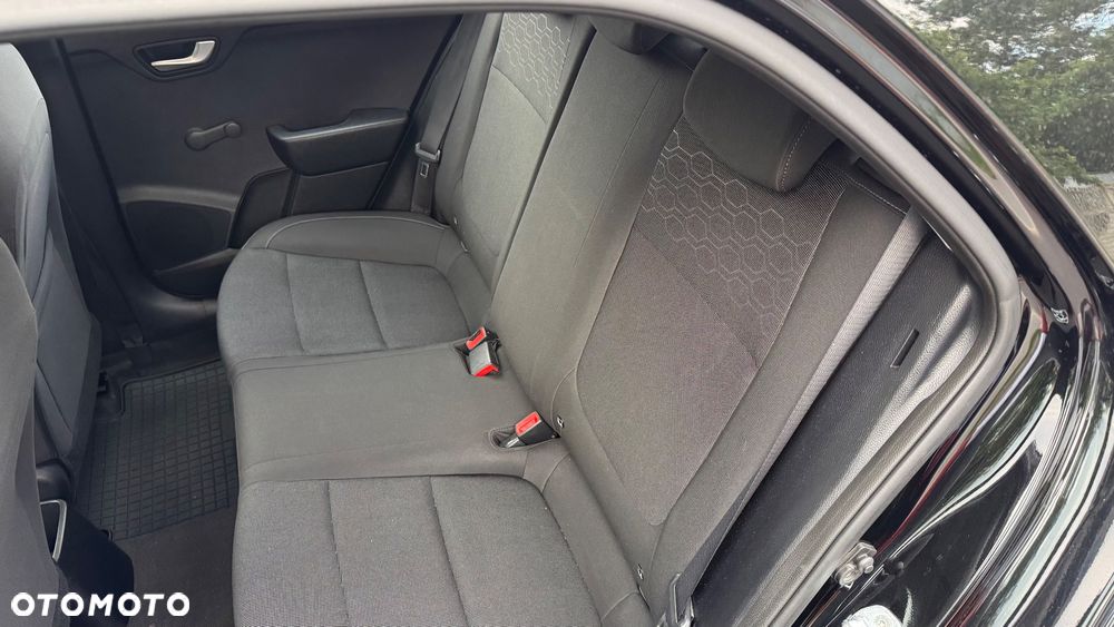 Kia Rio - 20