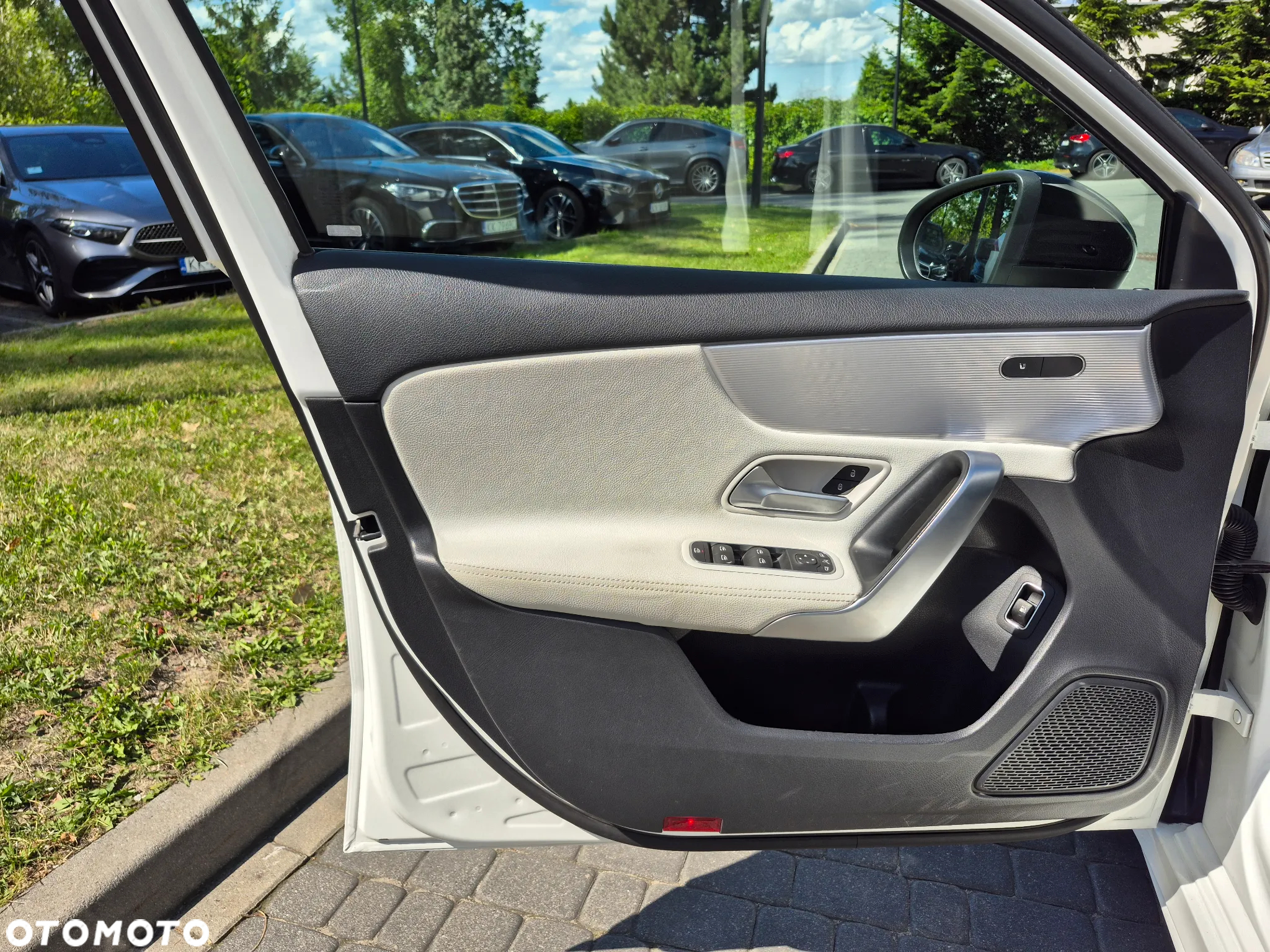 Mercedes-Benz Klasa A 250 E AMG Line 8G-DCT - 16