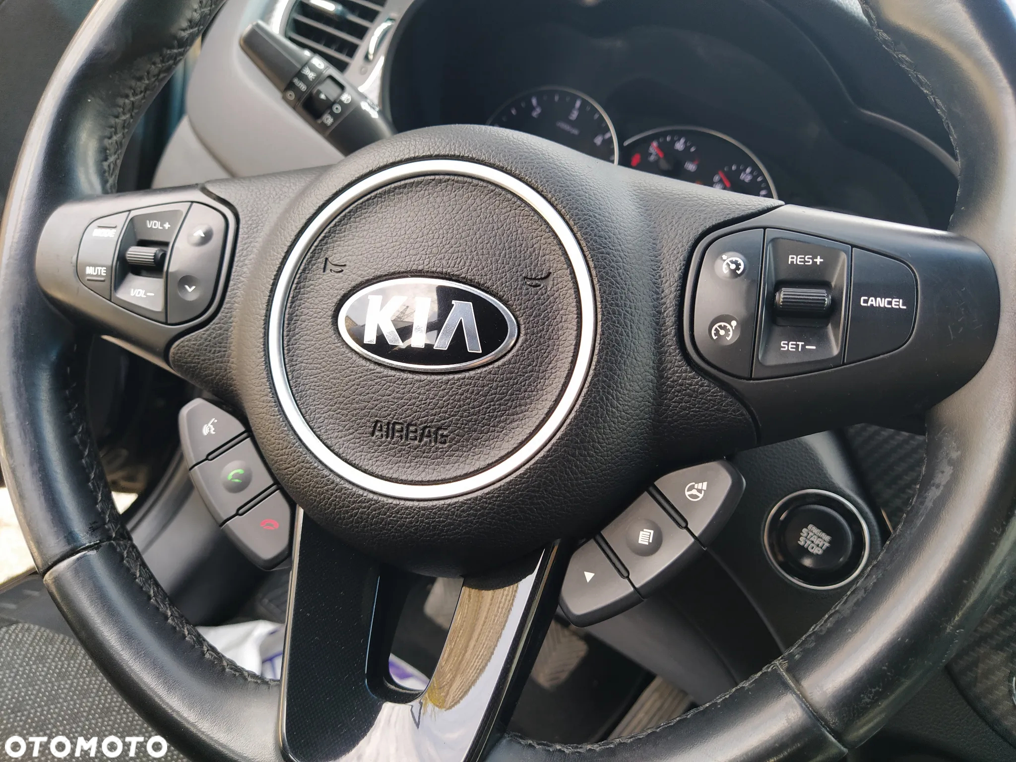 Kia Carens 1.7 CRDi 141 Edition 7 - 35