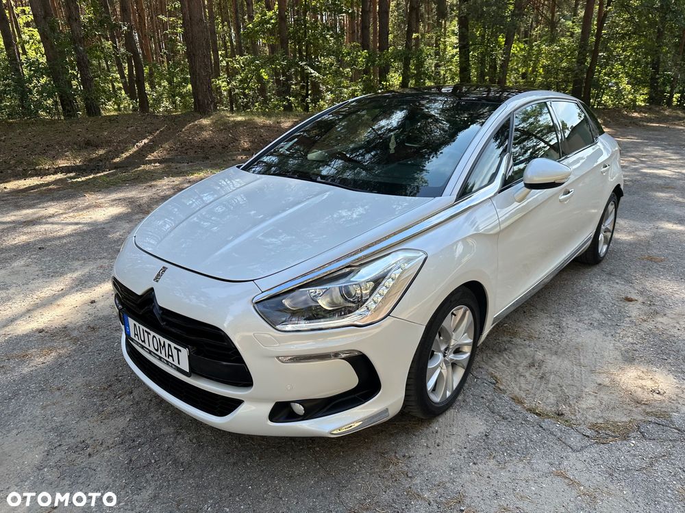 Citroën DS5 THP 155 SoChic - 2