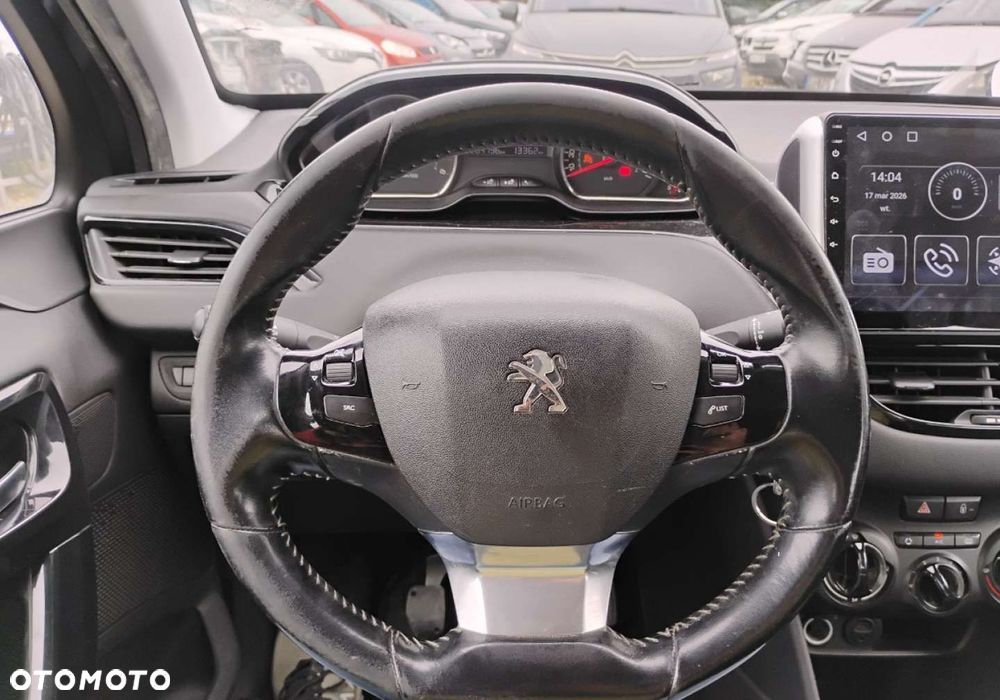 Peugeot 208 - 11