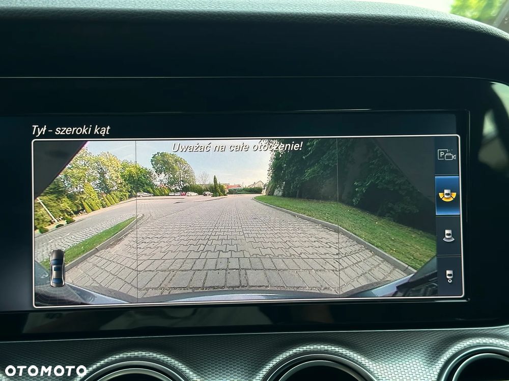 Mercedes-Benz Klasa E 220 d 9G-TRONIC - 29