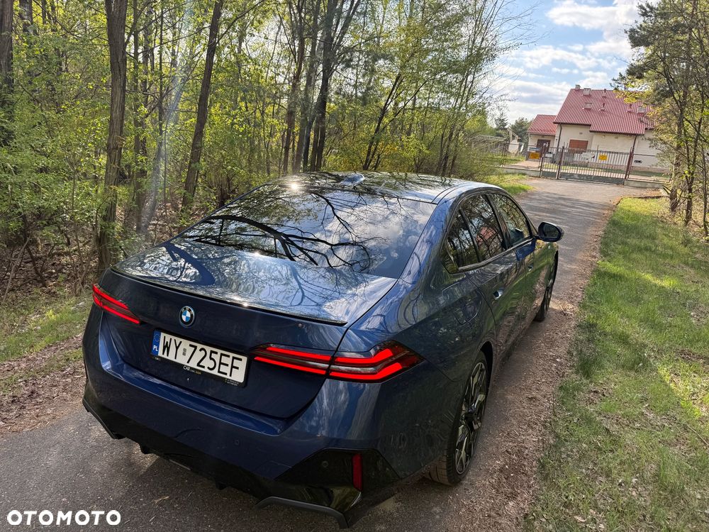 BMW Seria 5 550e xDrive PHEV M Sport - 36