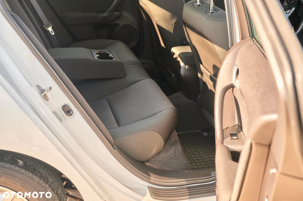 Honda Accord 2.0 Executive - 10
