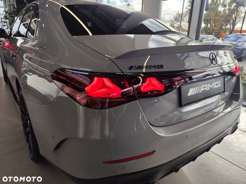 Mercedes-Benz Klasa E - 6