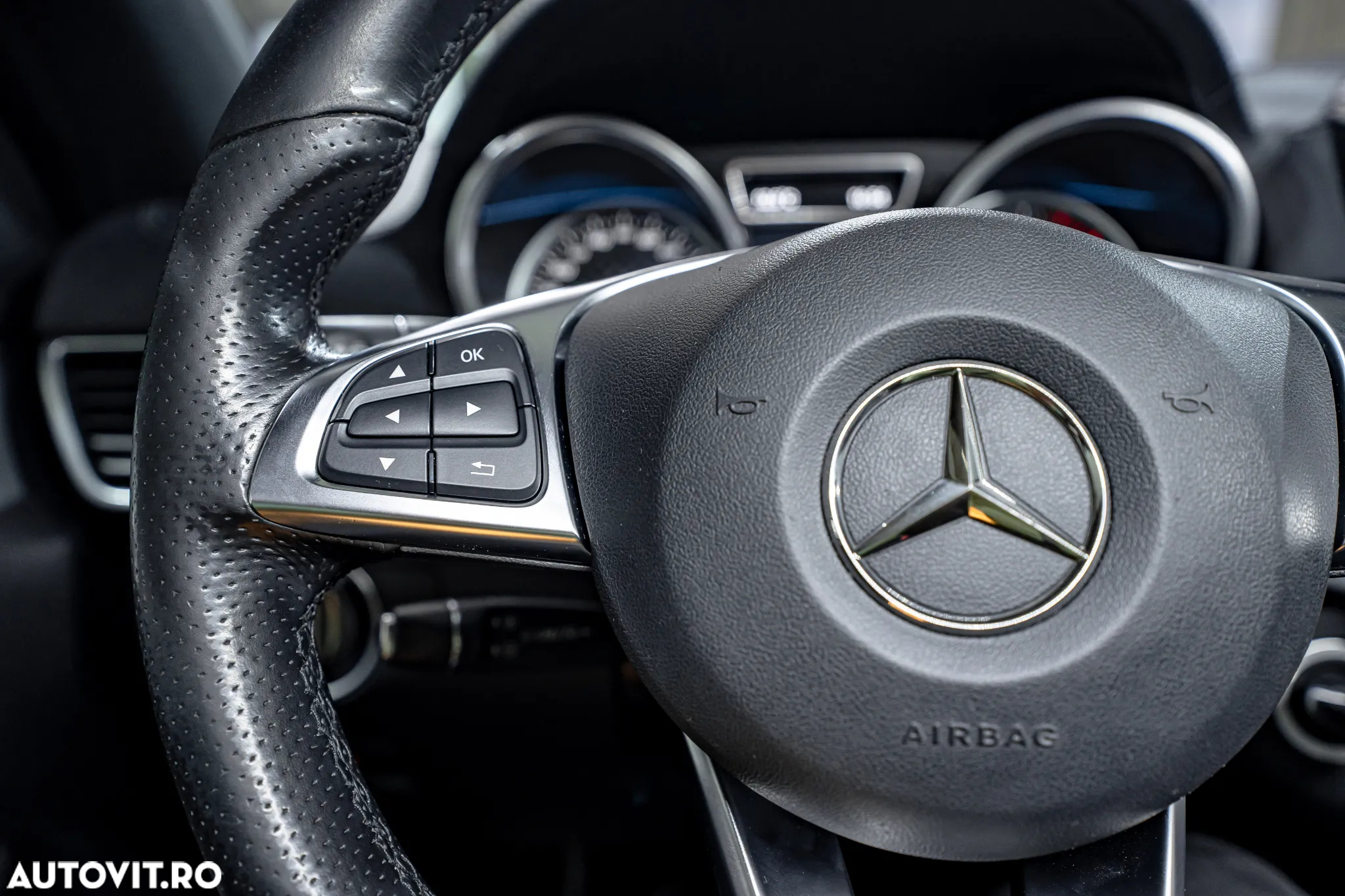 Mercedes-Benz GLE Coupe 350 d 4Matic 9G-TRONIC AMG Line - 13