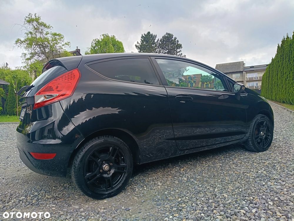Ford Fiesta - 33