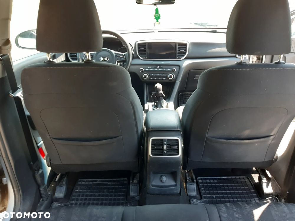 Kia Sportage 1.6 GDI S 2WD - 19