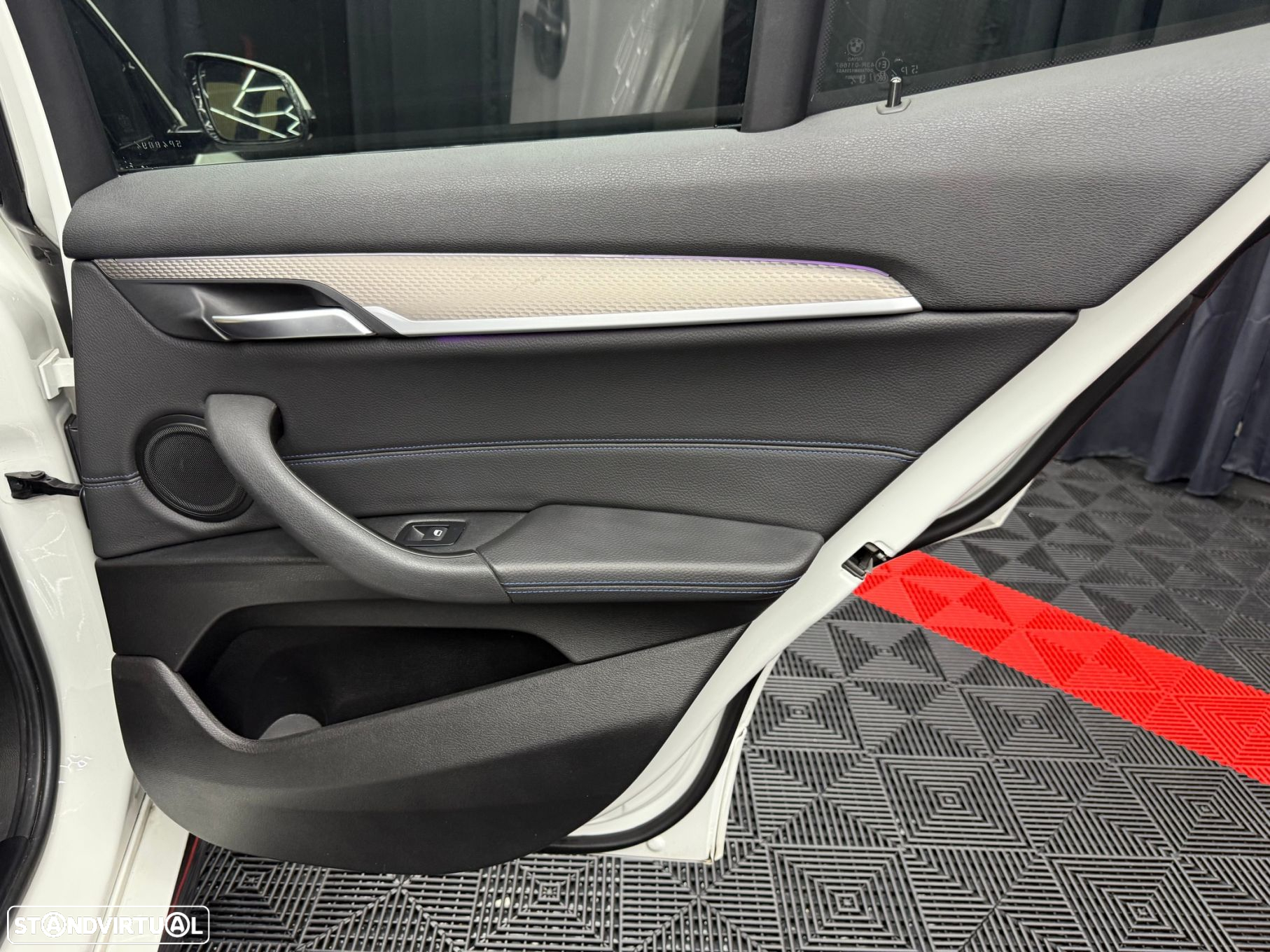BMW X2 18 d xDrive Auto Pack M - 37