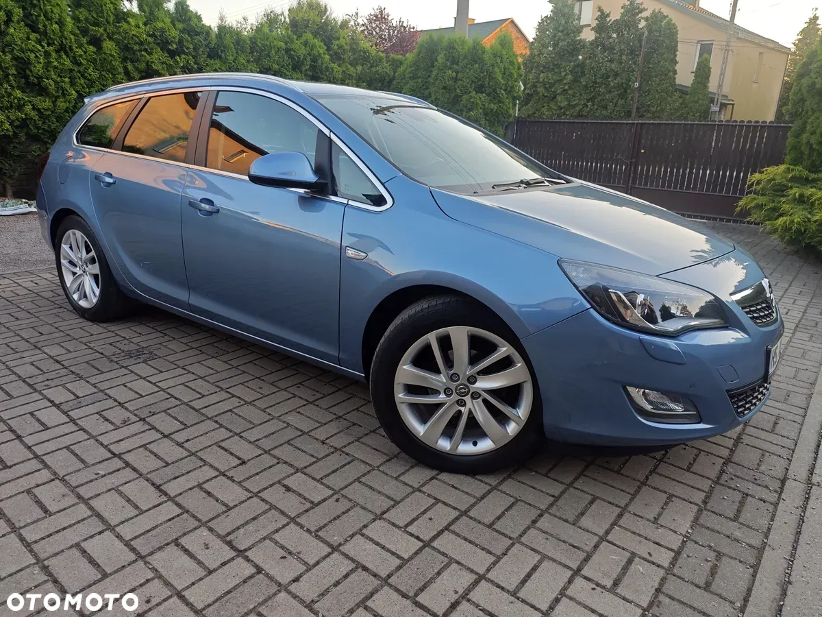 Opel Astra IV 1.4 T Cosmo - 19