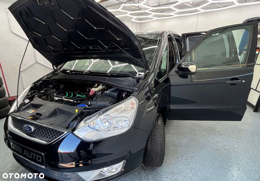 Ford Galaxy - 31