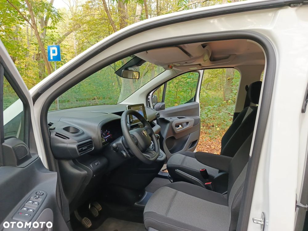 Toyota Proace City Verso 1.5 D-4D Business - 26