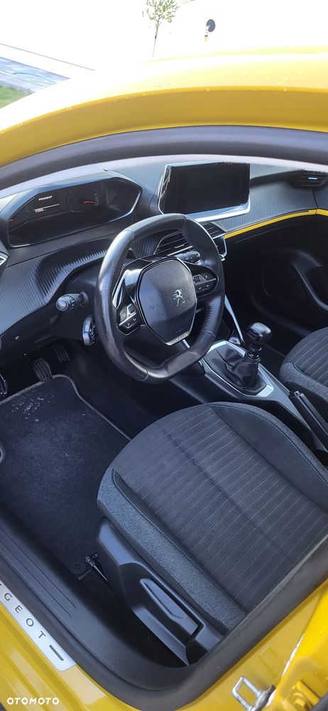 Peugeot 208 1.5 BlueHDi Signature S&S - 9