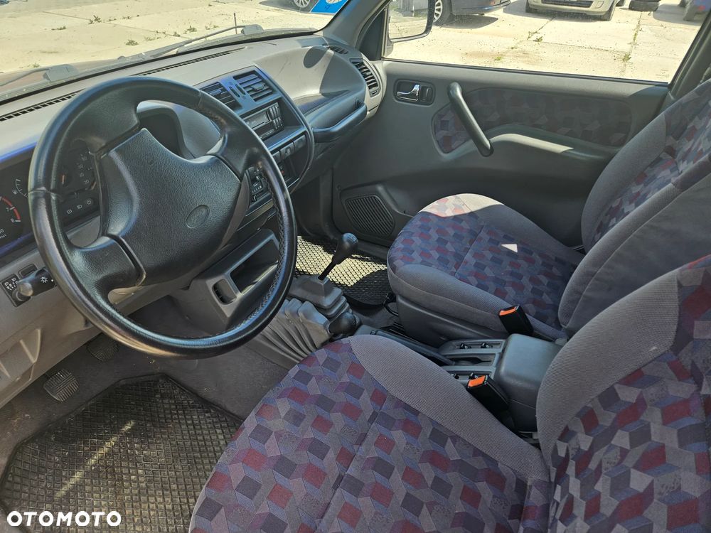 Ford Maverick 2.4 - 7