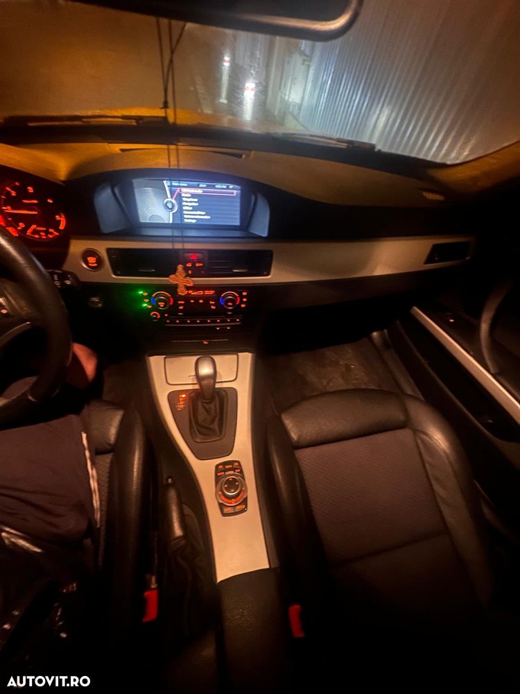 BMW Seria 3 320d DPF Aut. Edition Exclusive - 6