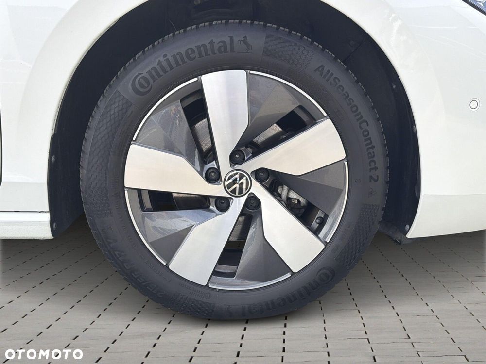 Volkswagen Passat - 10