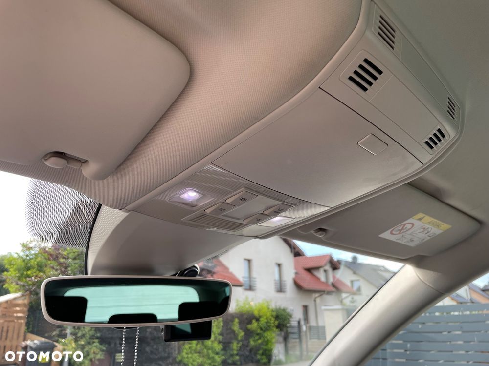 Volkswagen Passat 2.0 TDI SCR DSG Comfortline - 15
