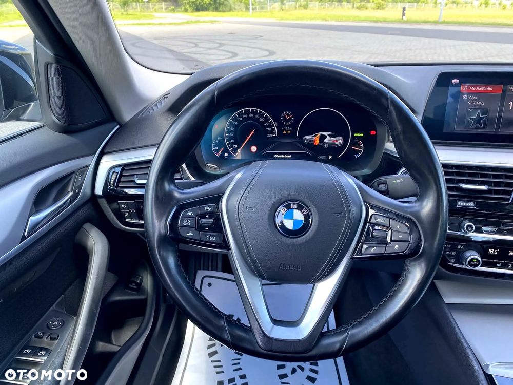 BMW Seria 5 540i GPF Sport - 6