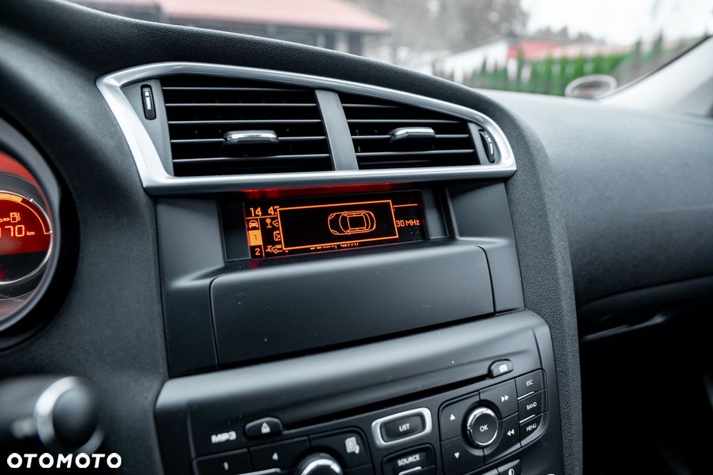 Citroën C4 VTi 120 Attraction - 30