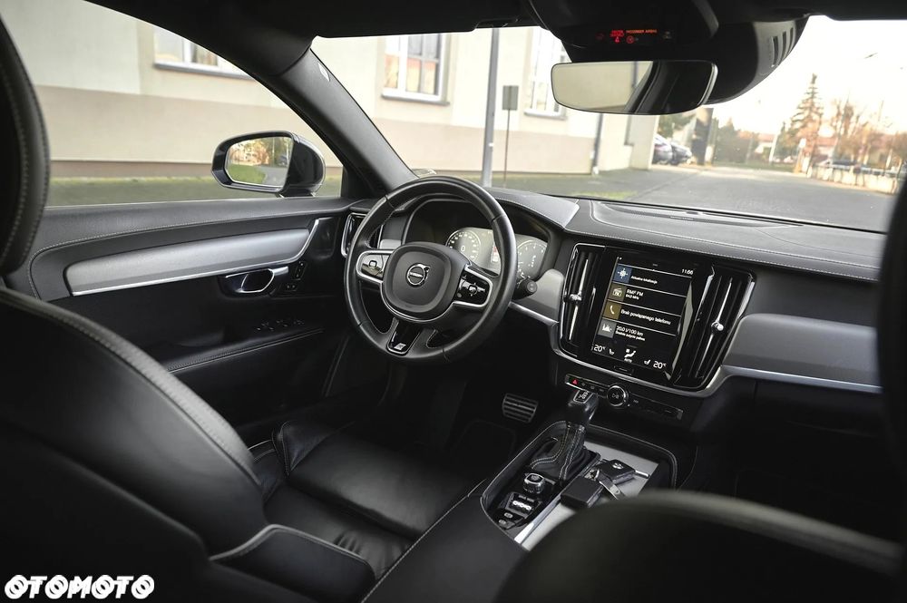 Volvo V90 T4 R-Design - 31