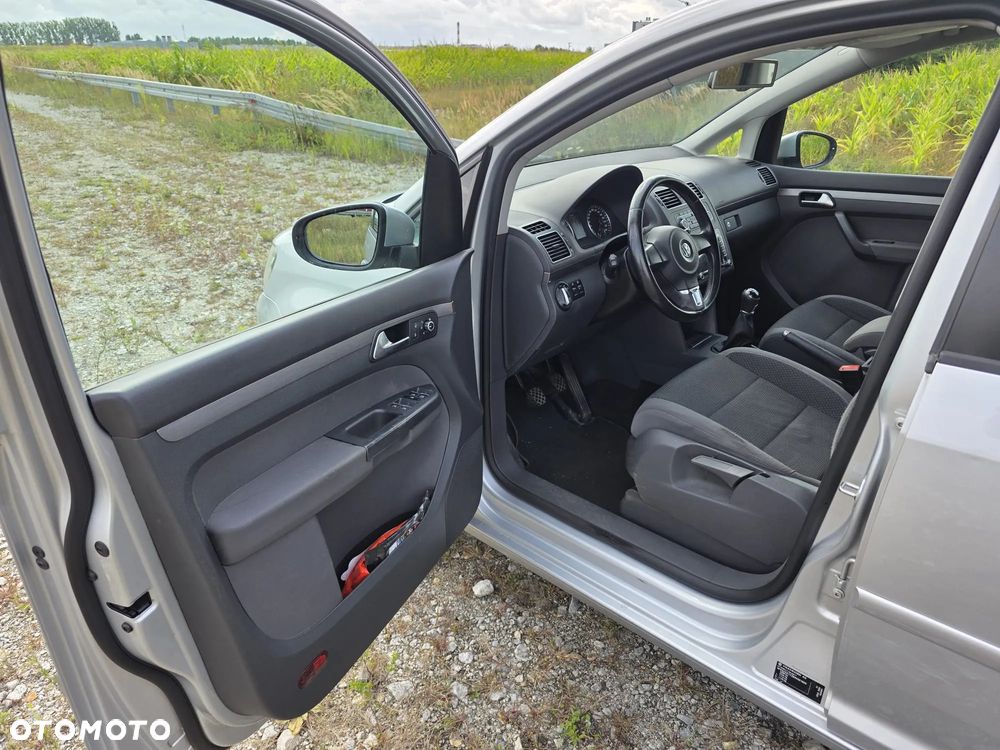 Volkswagen Touran 1.4 TSI Trendline - 11