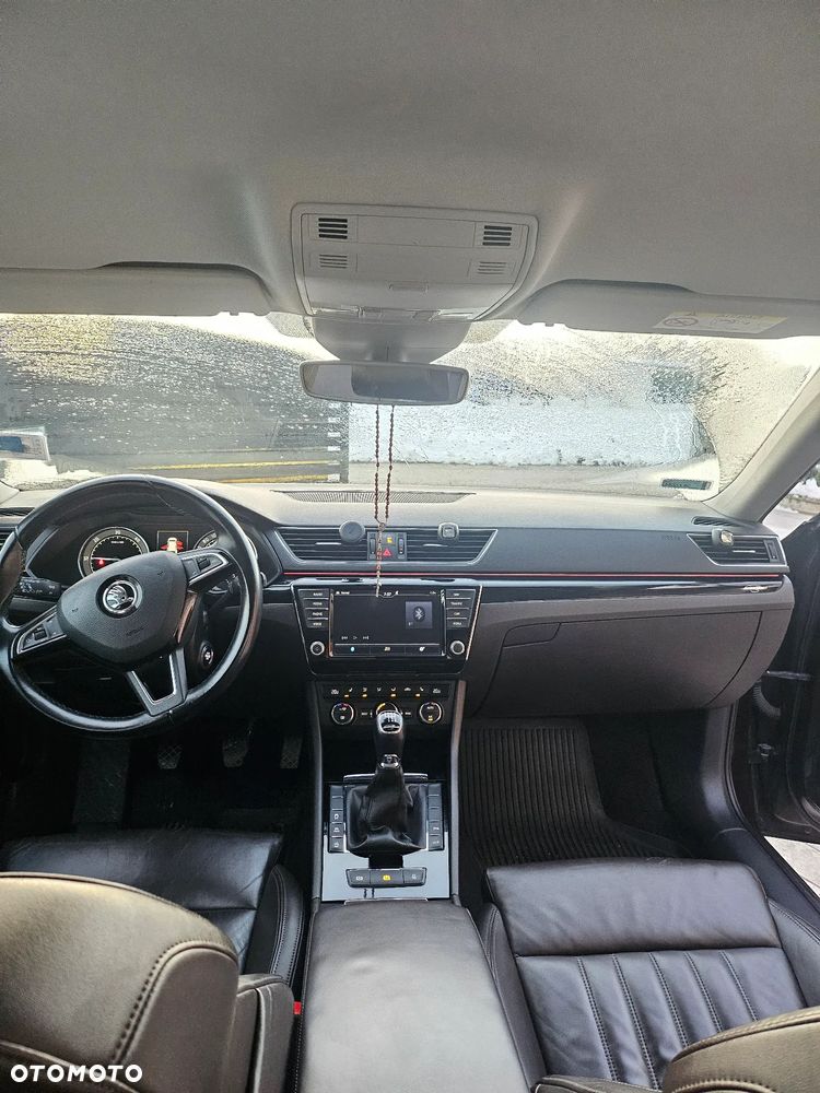 Skoda Superb 2.0 TDI L&K - 12