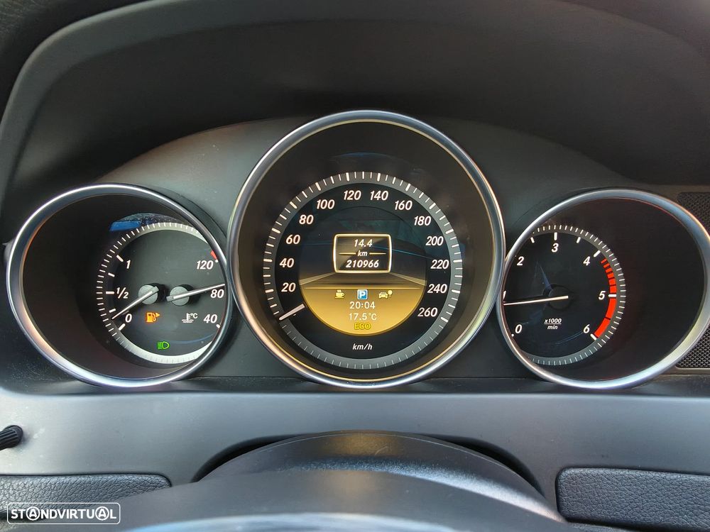 Mercedes-Benz C 220 Station CDI Avantgarde Edition - 32