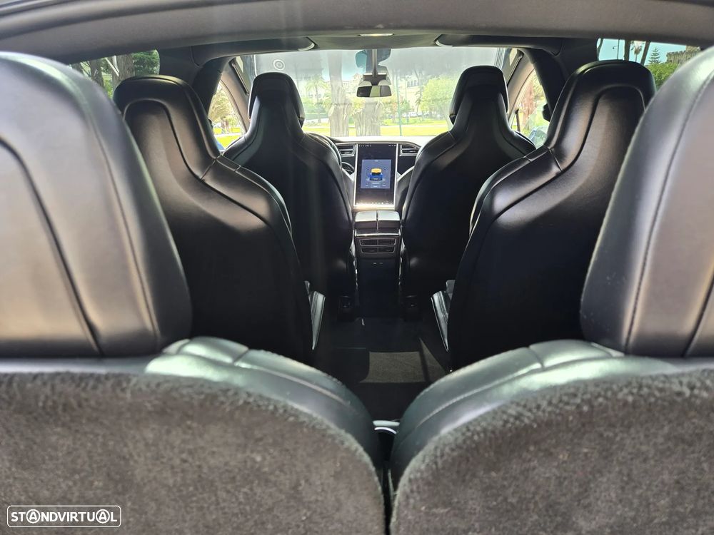 Tesla Model X 100D - 10