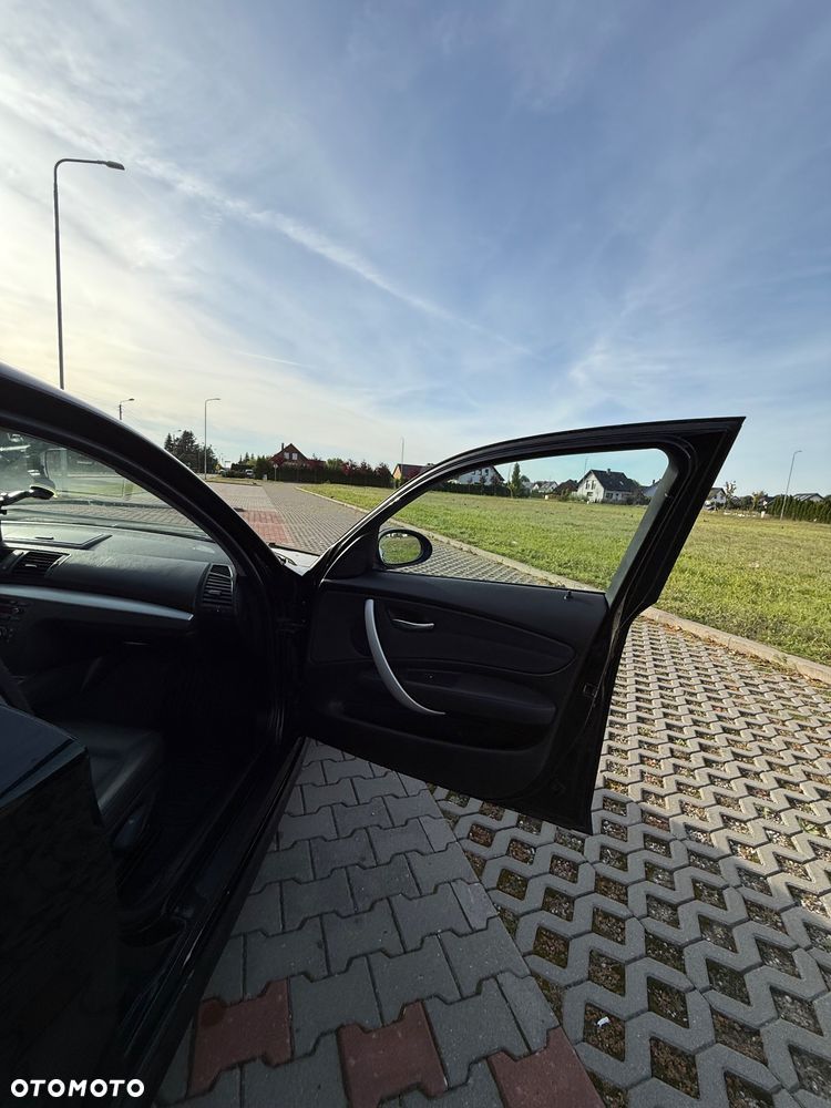 BMW Seria 1 116d - 19